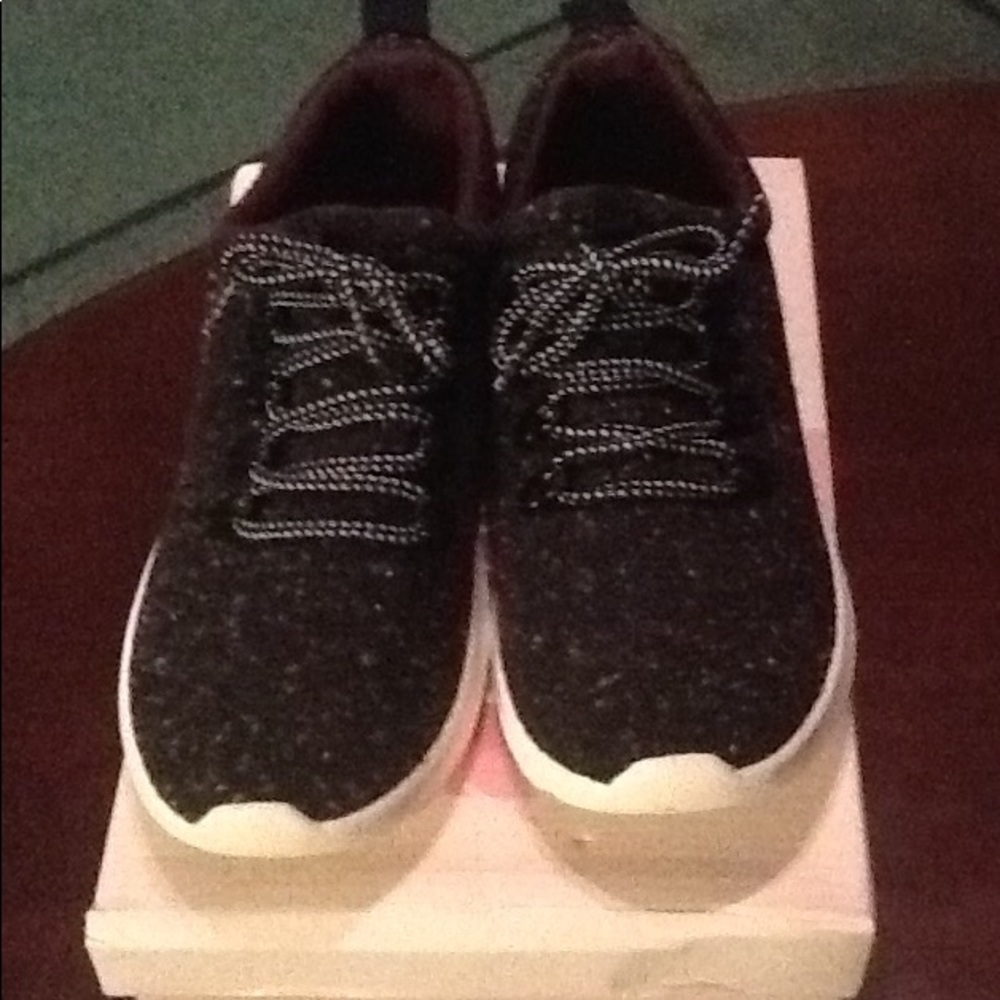 Not Rated Black Sneaker